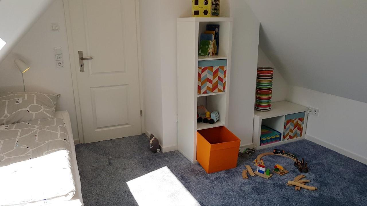 Ferienhaus An Der Nordsee - Familienfreundlich, Gut Ausgestattet & Viel Platz Butjadingen Bagian luar foto