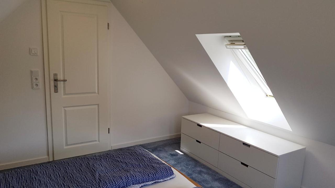 Ferienhaus An Der Nordsee - Familienfreundlich, Gut Ausgestattet & Viel Platz Butjadingen Bagian luar foto